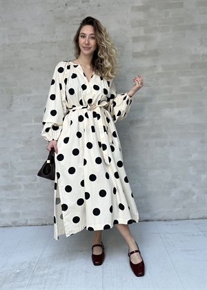 Lara kjole Black Dot Sissel Edelbo 